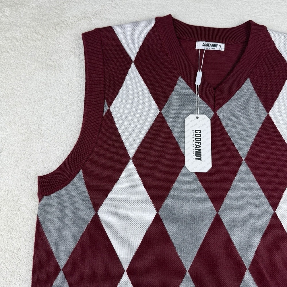 Coofandy V-Neck Sweater Vest Men's SMALL Red/Gray Argyle Sleeveless Pullover NWT - Picture 4 of 11